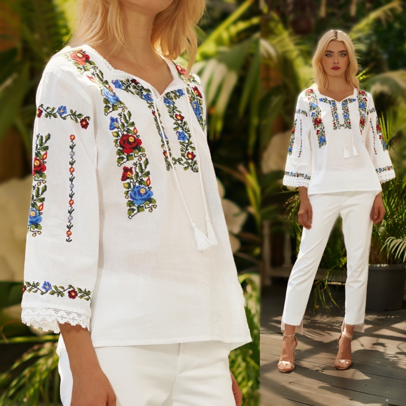 IE Traditionala, cu broderie multicolora si dantela - Mara 05