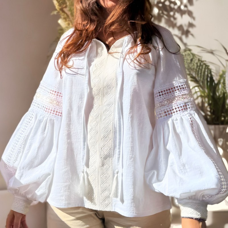 IE Nationala alba din panza de bumbac cu dantela